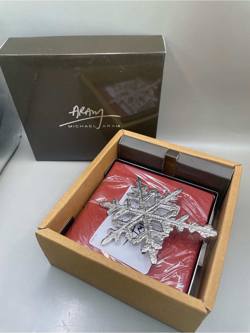 Michael Aram Snowflake Holidays Christmas Cocktail Napkin Holder SilverTone NIB